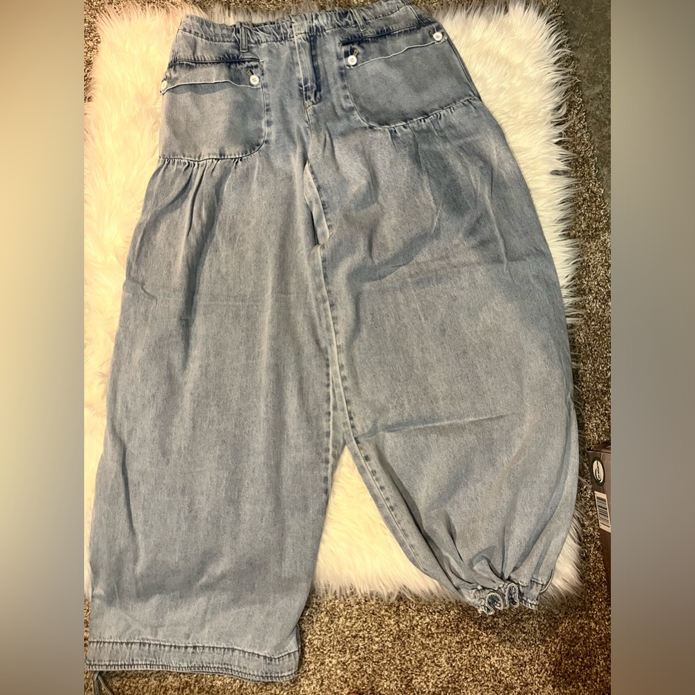 BIBI wide leg pants size large drawstring bottom